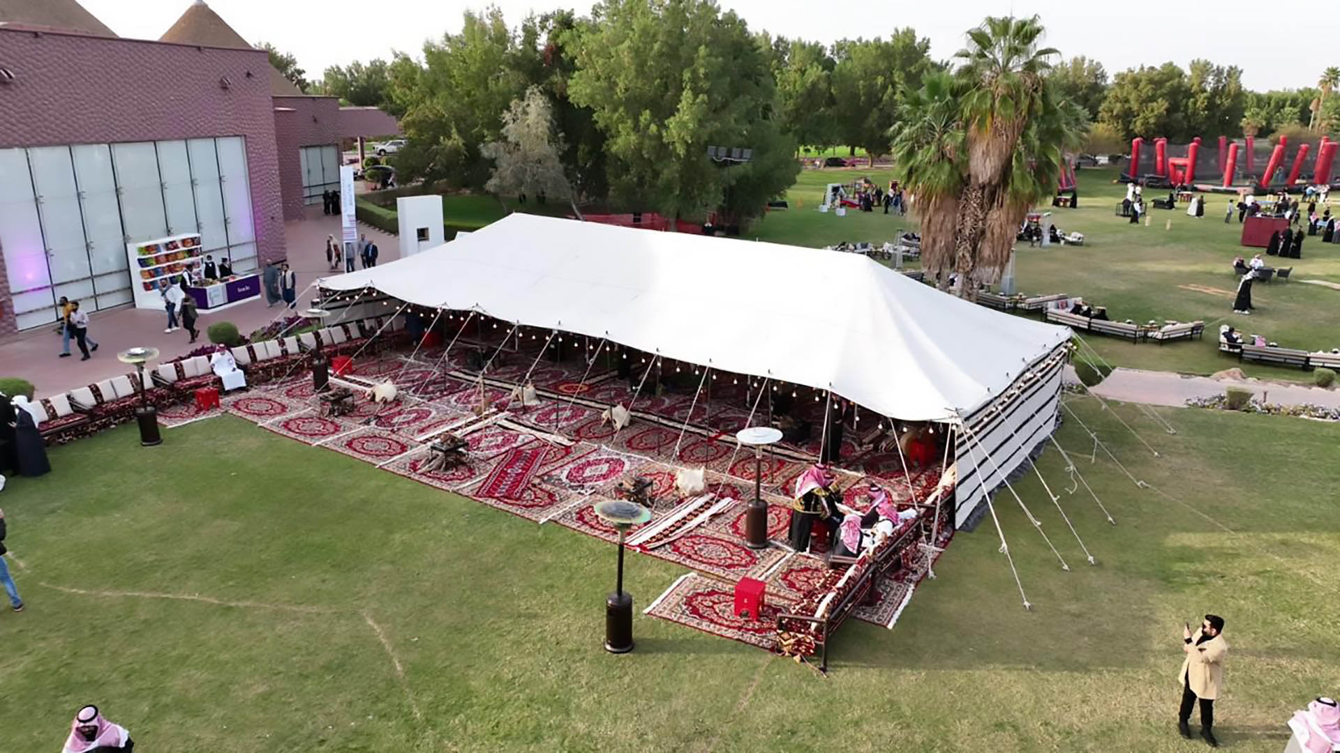 Tents & Folkloric Decorations